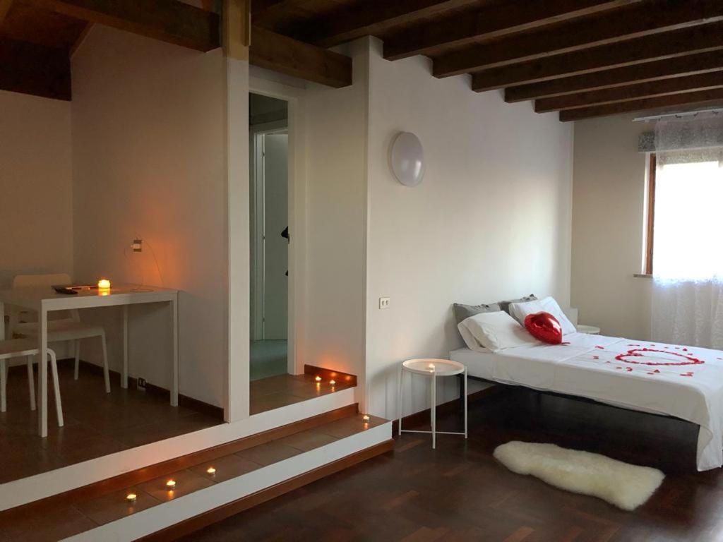 Bed and Breakfast Attico By Marconi 11 à Besozzo Extérieur photo